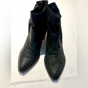 Dolce Vita Kodi Black Leather Bots - Size 7.5